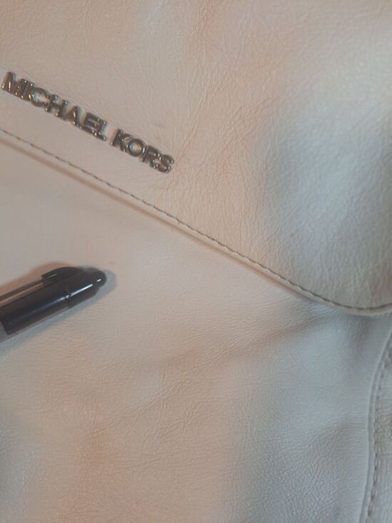MICHAEL KORS BACKPACK IVORY PEBBLE LEATHER SILVER ZIP READ